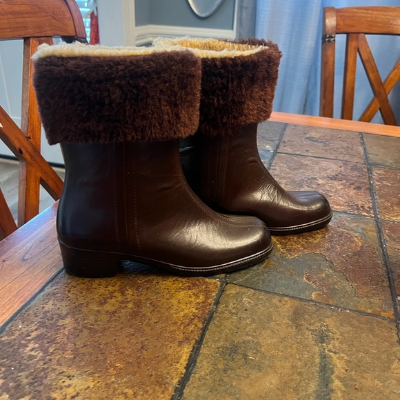 Brown Fur-Lined Boots - Picture 4 of 4
